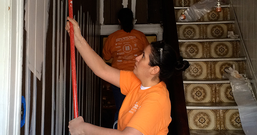 The Provident Bank Employees Volunteer For Rebuilding Together - NJ PA